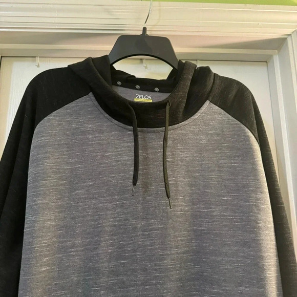 Zelos Endurance Fleece Gray & Black Hoodie - Picture 2 of 6